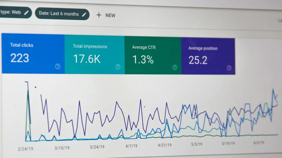 Google Search Console wysyła właścicielom witryn dane o wyborze preferowanego źródła